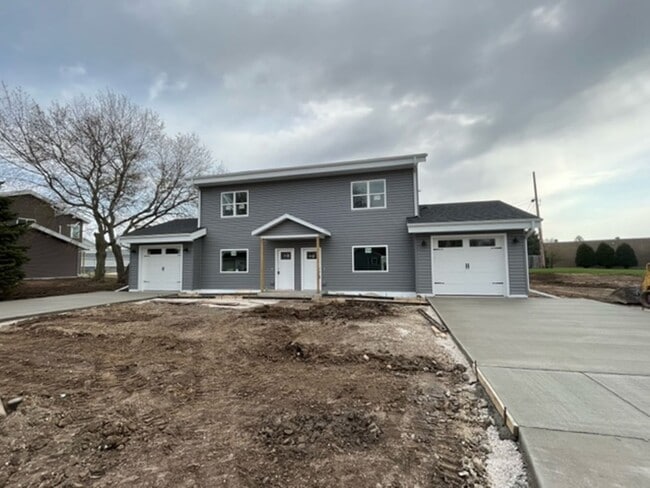 1244-1246 Mayfair Dr