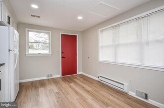 4426 Hallet St in Rockville, MD - Building Photo - Building Photo