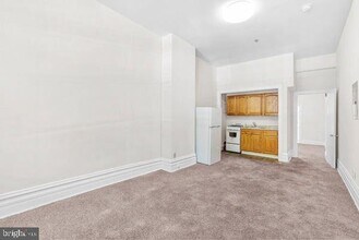 215 N 35th St in Philadelphia, PA - Building Photo - Building Photo