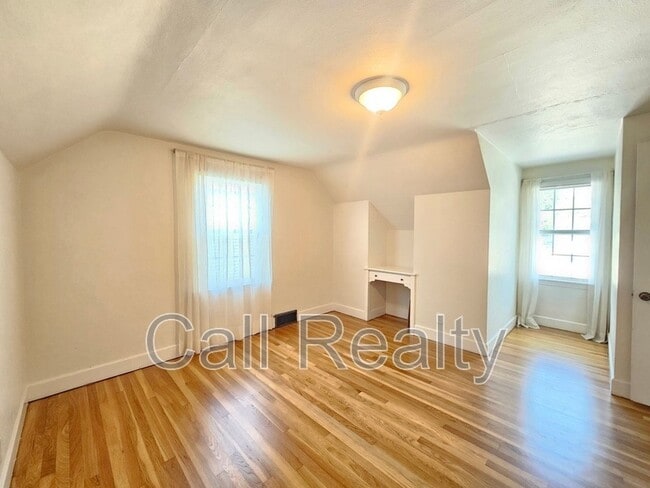 1017 E Sharp Ave in Spokane, WA - Building Photo - Building Photo