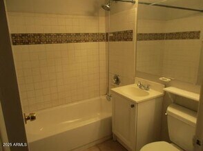 7221 E Granada Rd in Scottsdale, AZ - Building Photo - Building Photo