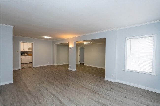706 Pennington Dr in Corpus Christi, TX - Building Photo - Building Photo