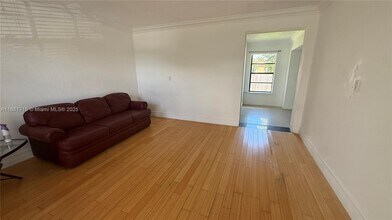 8281 SW 28th St in Miami, FL - Building Photo - Building Photo