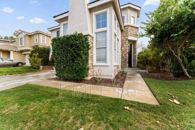 28654 Silverking Trail in Santa Clarita, CA - Building Photo - Building Photo