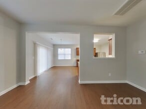 2037 St Augustine Pl in Gastonia, NC - Foto de edificio - Building Photo