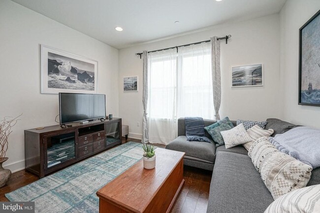 1332 S Bouvier St in Philadelphia, PA - Building Photo - Building Photo