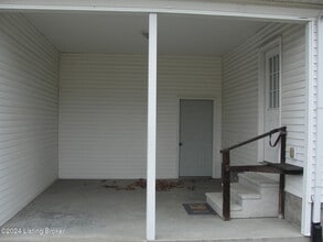 106 Laura Ln in Clarkson, KY - Building Photo - Building Photo