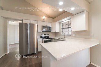 18802 N 4th St in Phoenix, AZ - Building Photo - Building Photo
