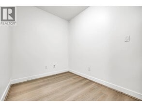 500 Royal Ave in New Westminster, BC - Building Photo - Building Photo