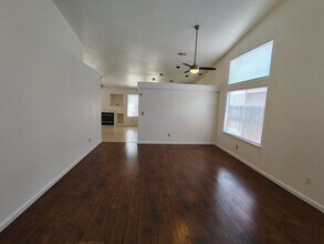 4920 Apple Farm Ln in Salida, CA - Building Photo - Building Photo