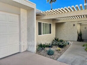 72730 Mesquite Ct in Palm Desert, CA - Building Photo - Building Photo