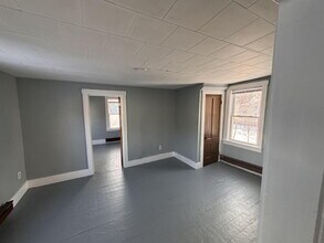 48 York St in Bath, ME - Building Photo - Building Photo