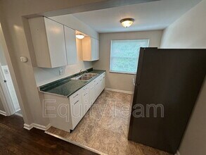 3918 E Gatewood Ln in Cincinnati, OH - Building Photo - Building Photo