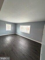 924 7th St in Laurel, MD - Building Photo