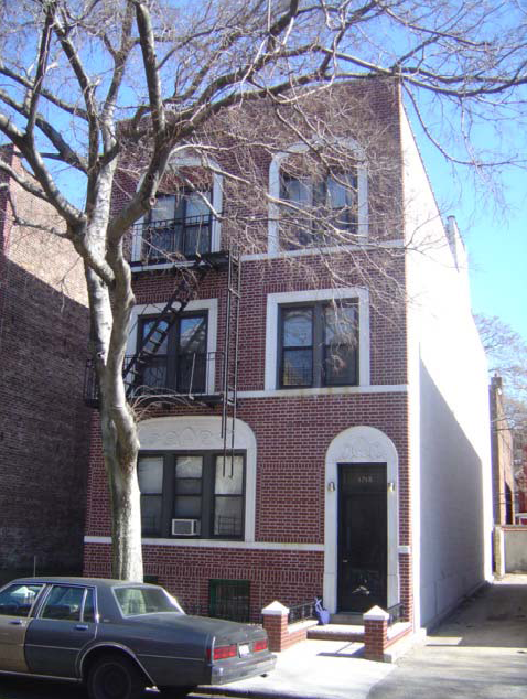 1715 E 3rd St in Brooklyn, NY - Building Photo