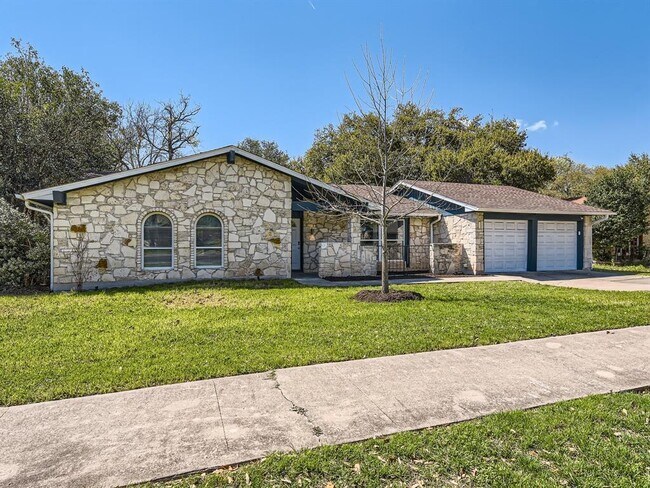 1317 Mearns Meadow Blvd in Austin, TX - Building Photo - Building Photo