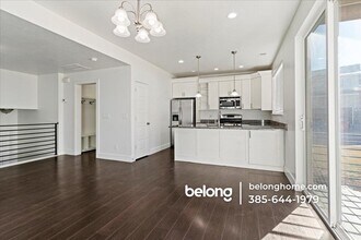 2333 S Long Dr in Saratoga Springs, UT - Building Photo - Building Photo