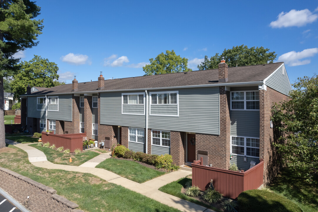 Regency Woods in Doylestown, PA - Building Photo