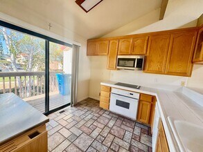 1 Vía Padre in San Juan Bautista, CA - Building Photo - Building Photo