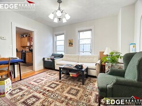 157 Murdock St, Unit 2 in Boston, MA - Foto de edificio - Building Photo