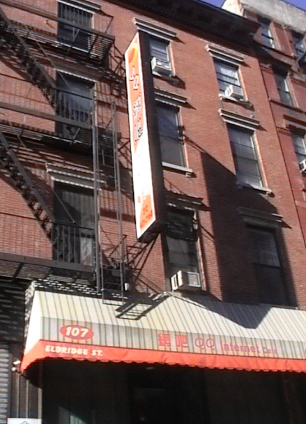 105-107 Eldridge St in New York, NY - Foto de edificio - Building Photo