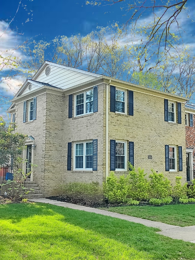 property at 9445 Park Hunt Ct