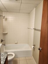 358 Elton Hills Dr NW, Unit Unit 12 in Rochester, MN - Building Photo - Building Photo