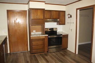7848 Nashville Rd in Bowling Green, KY - Building Photo - Building Photo