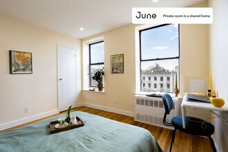 Room in Shared 3.0 bed/1 bath home in New York, NY - Building Photo - Building Photo