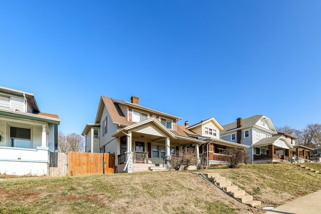 4009 E 3rd St in Dayton, OH - Foto de edificio - Building Photo