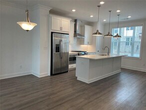 3243 Bartee Walk in Suwanee, GA - Building Photo - Building Photo