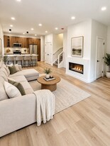 10528 70 Ave NW in Edmonton, AB - Building Photo
