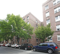 31-63 33rd St Apartments