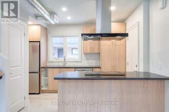 73 Northcote Ave in Toronto, ON - Building Photo - Building Photo