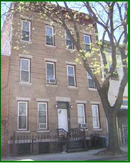 32 Frost St in Brooklyn, NY - Building Photo - Building Photo