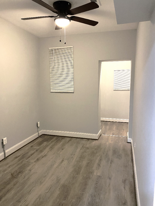 2103 Belair Rd in Baltimore, MD - Building Photo