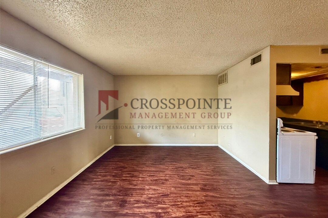 514 S Bois D Arc Ave in Tyler, TX - Building Photo