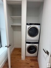 PROSPECT PLACE / Spacious Crown Heights Renovated 3-Bed 2-Bath / No Fee in Brooklyn, NY - Foto de edificio - Building Photo