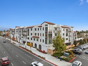 Villa Bella in Santa Clara, CA - Foto de edificio - Building Photo