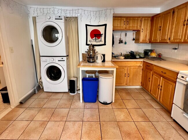15 5th St, Unit 4