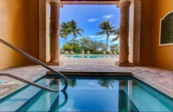 1100 Scotia Dr in Hypoluxo, FL - Building Photo - Building Photo