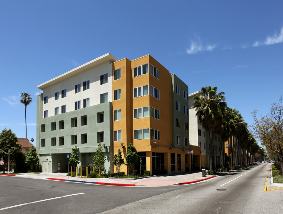 Vermont Senior Housing in Los Angeles, CA - Building Photo