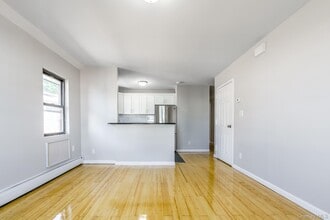 1209 E 93rd St in Brooklyn, NY - Building Photo - Building Photo