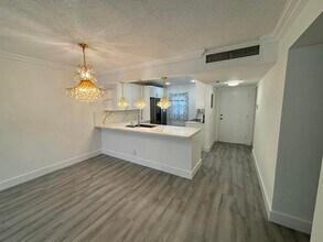 5961 NW 2nd Ave, Unit 312 in Boca Raton, FL - Building Photo - Building Photo