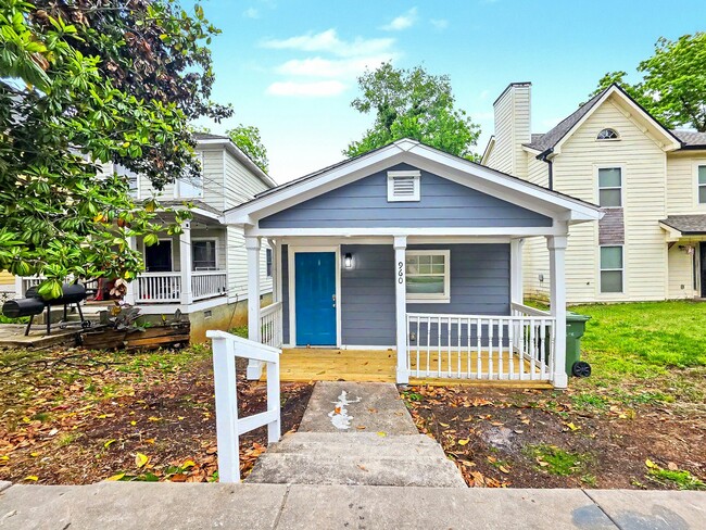 property at 960 Sims St SW