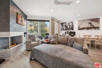 8601 W Knl Dr in West Hollywood, CA - Building Photo - Building Photo