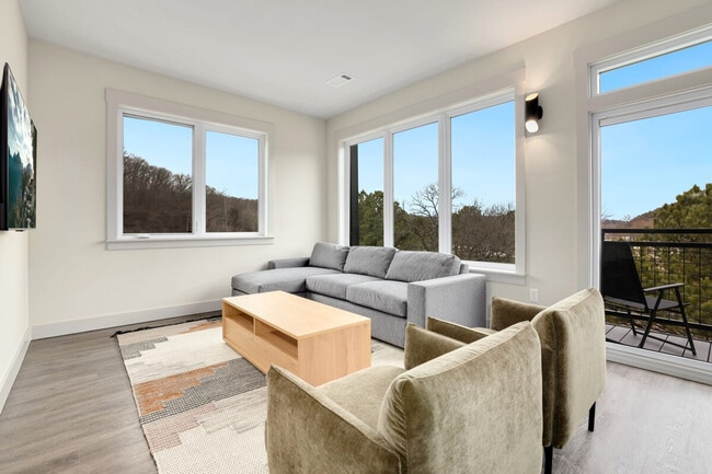 10 Riordan Rd
