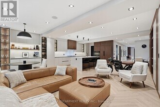 700 Montbeck Crescent in Mississauga, ON - Building Photo - Building Photo