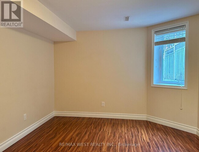 20 Kevi Crescent in Richmond Hill, ON - Building Photo - Building Photo