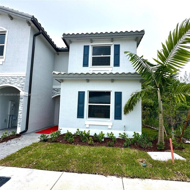 property at 104 SE 10th St